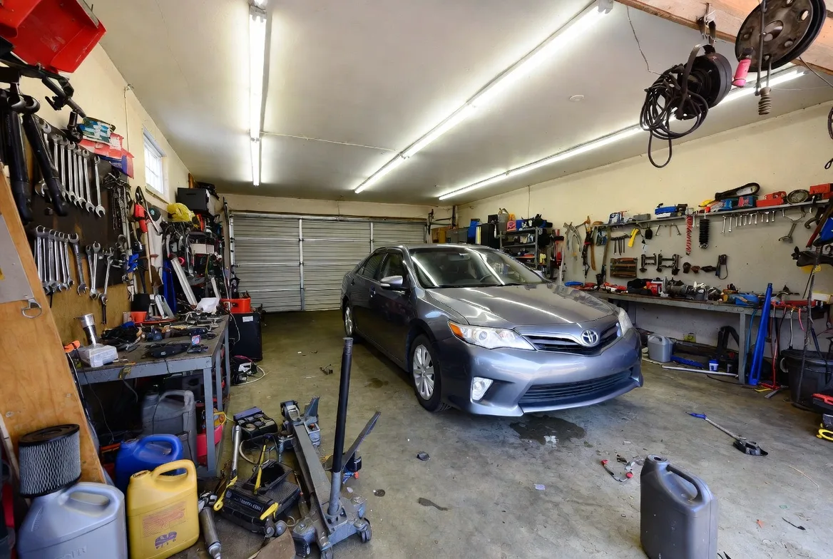 Мелкий ремонт авто в гараже